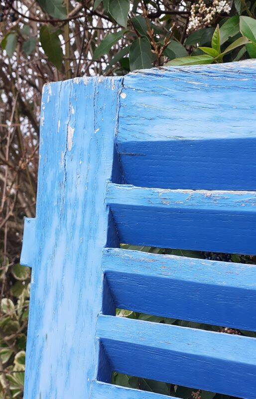 Petit volet  L75xH101cm bleu à persiennes