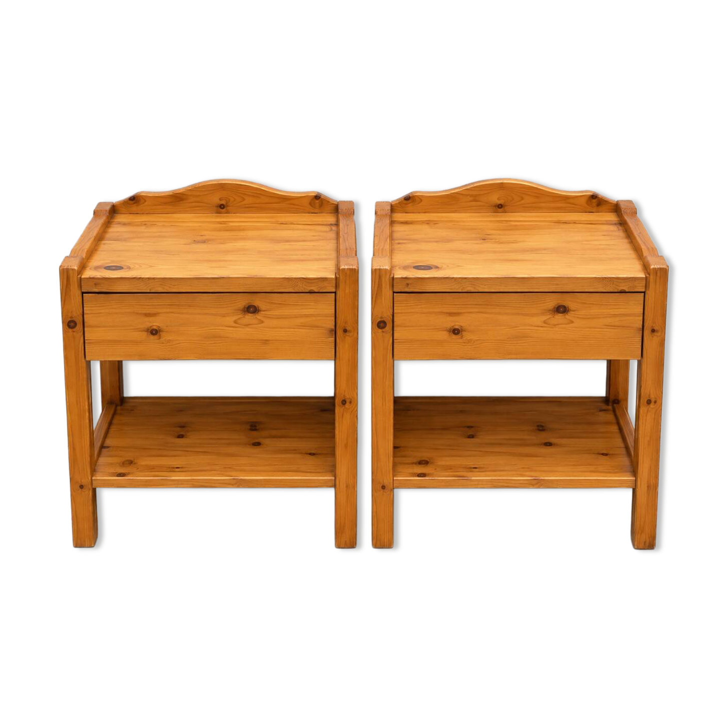 2 tables de chevet vintage en bois