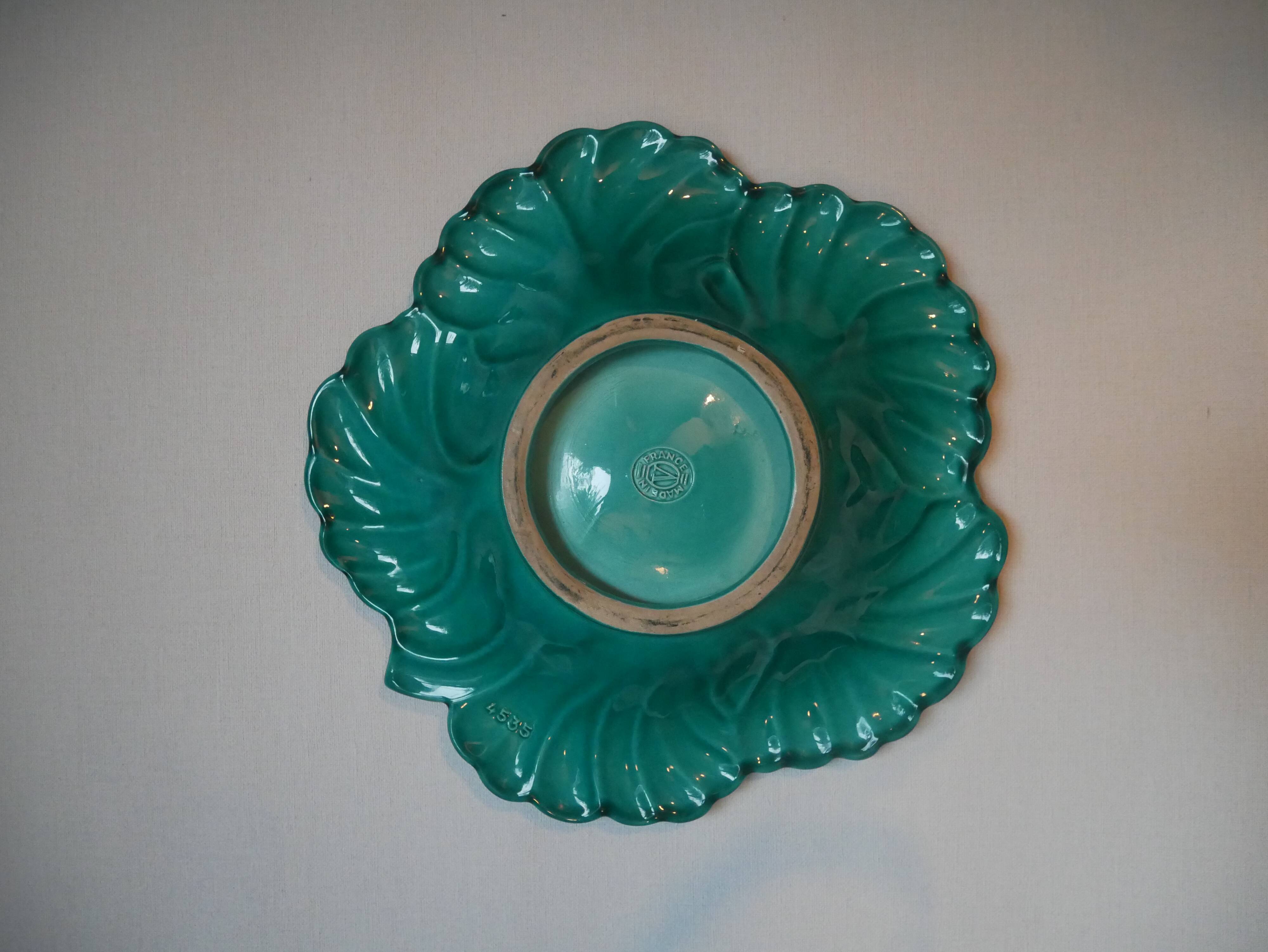 empty ceramic fruit bowl barbotine cabbage leaf vintage made in France retro