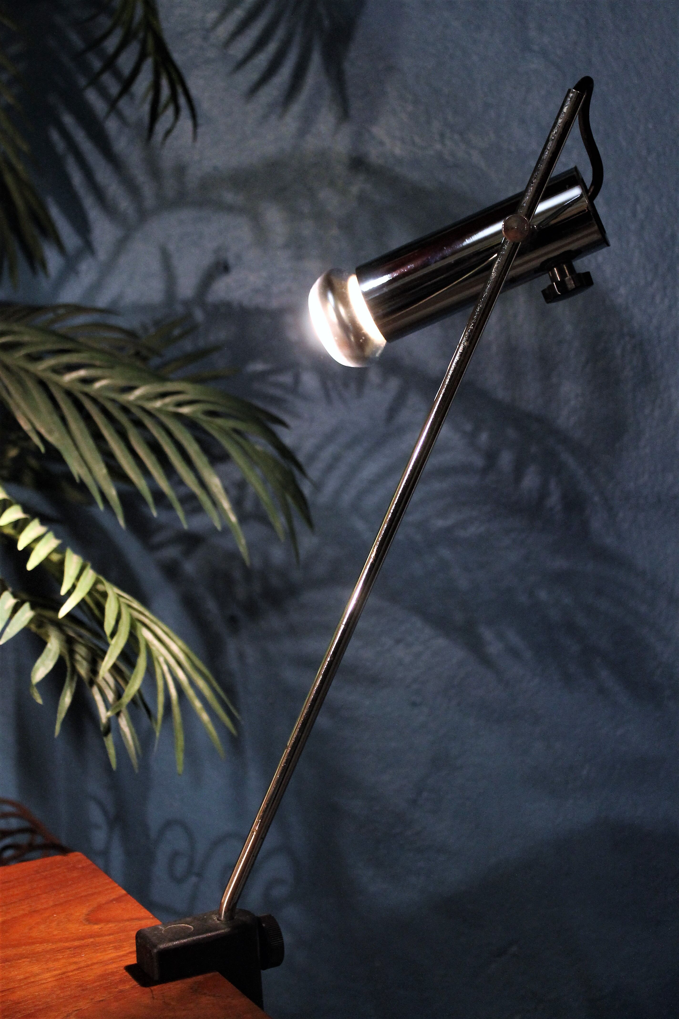 Italy arm sconce 1980