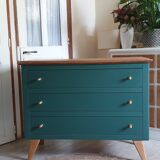 Chest of drawers in oak compass feet