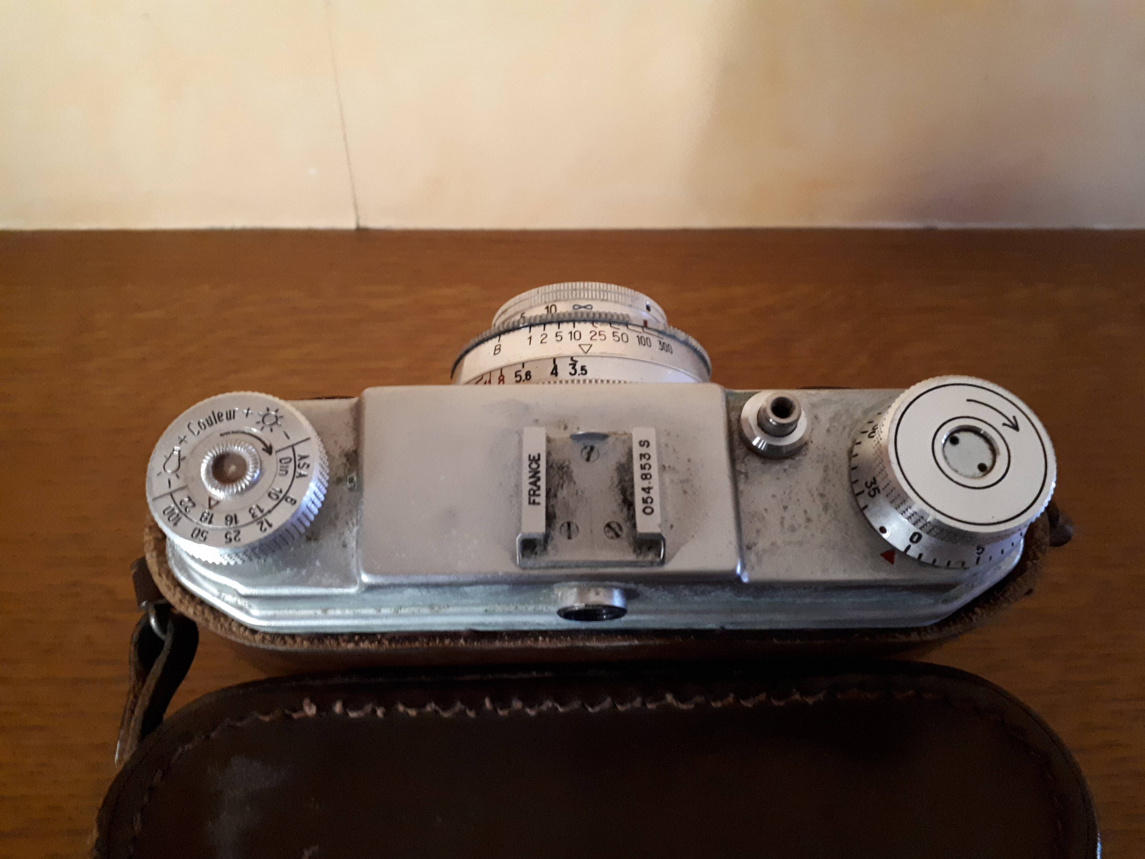 Foca sport 24-36 film camera with light meter