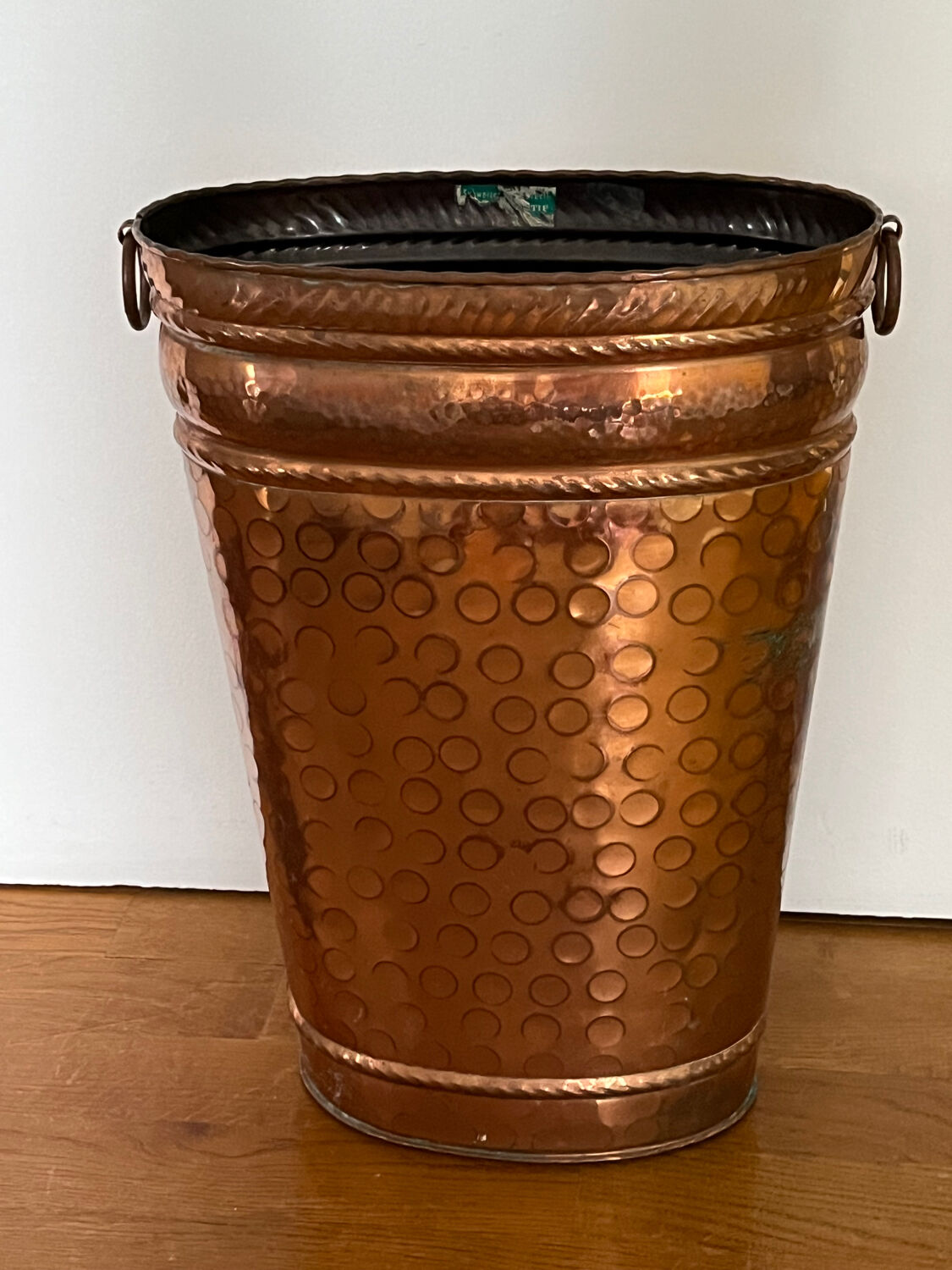 Copper umbrella holder