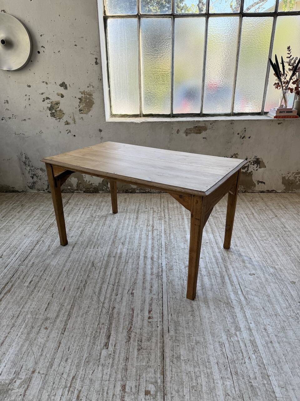 Oak desk with spindle legs, 1950s