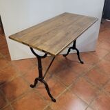 Bistro table Base cast iron over oak