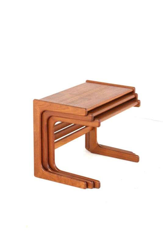Salin Nyborg nesting tables