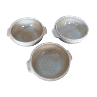3 stoneware bowls