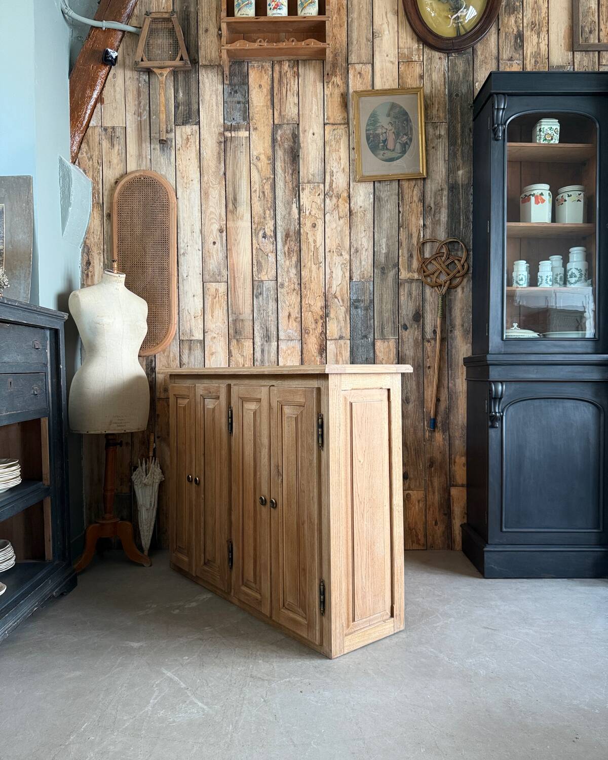 Large vintage oak sideboard (renovated)