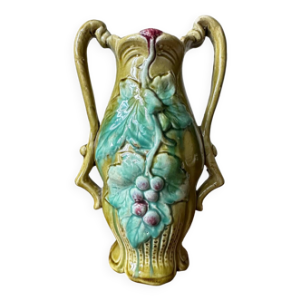 Art Nouveau vase in stamped slip