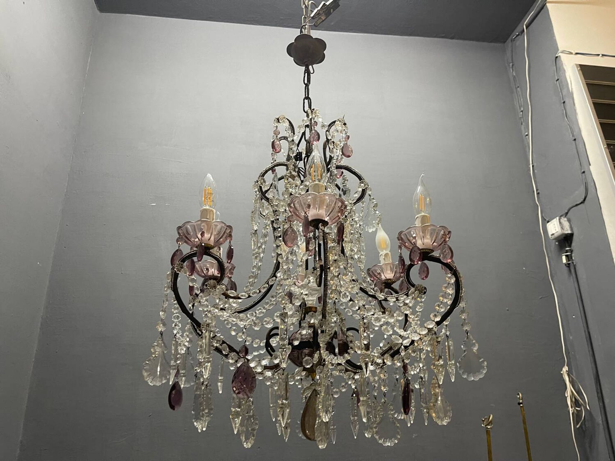 Vintage Italian Crystal Beaded Chandelier with Lilac Glass Bobeches, 1
