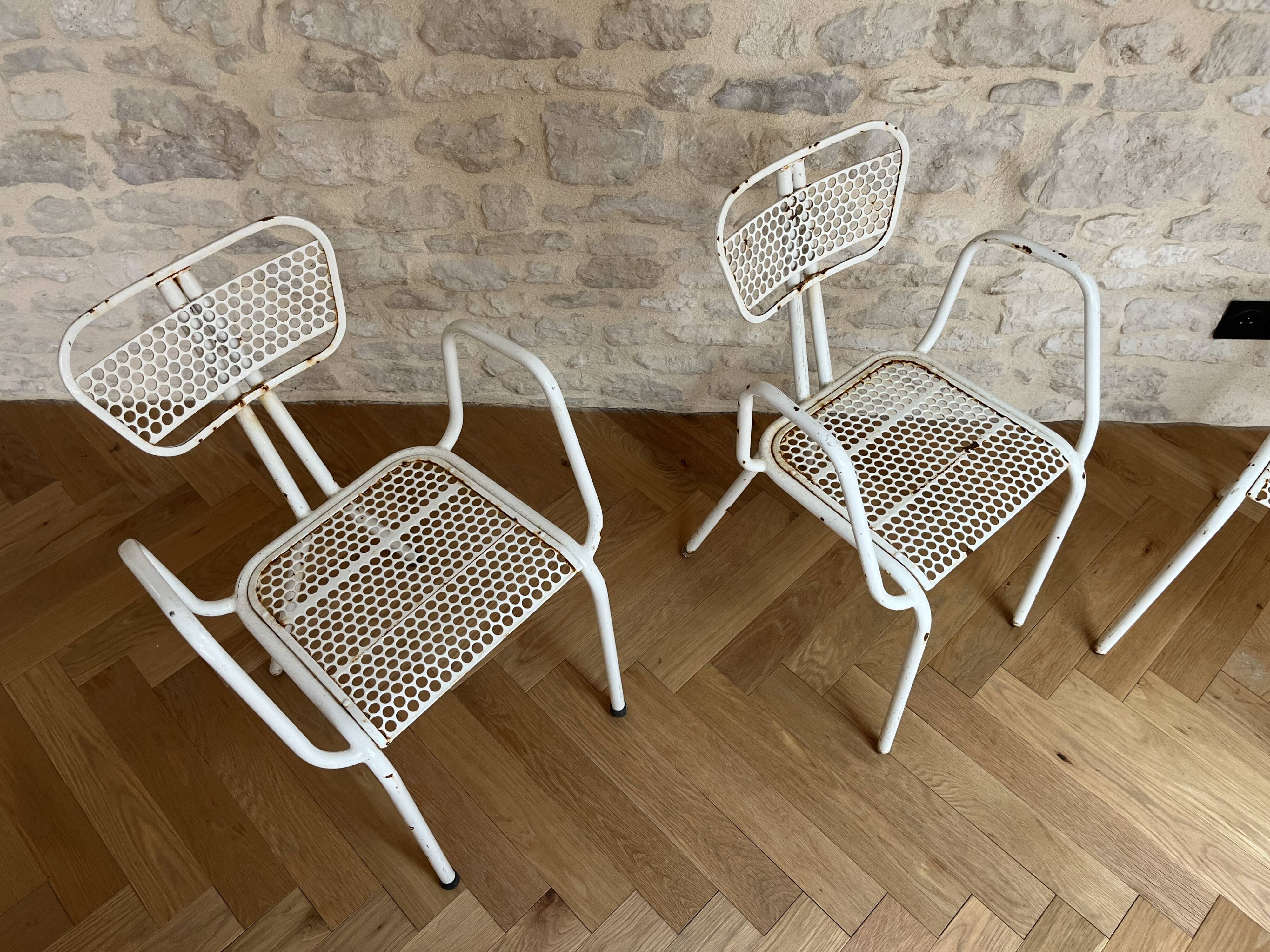 Table de jardin Radar par René Malaval