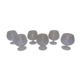 Set of six glasses engraved with crystal grape bunches
