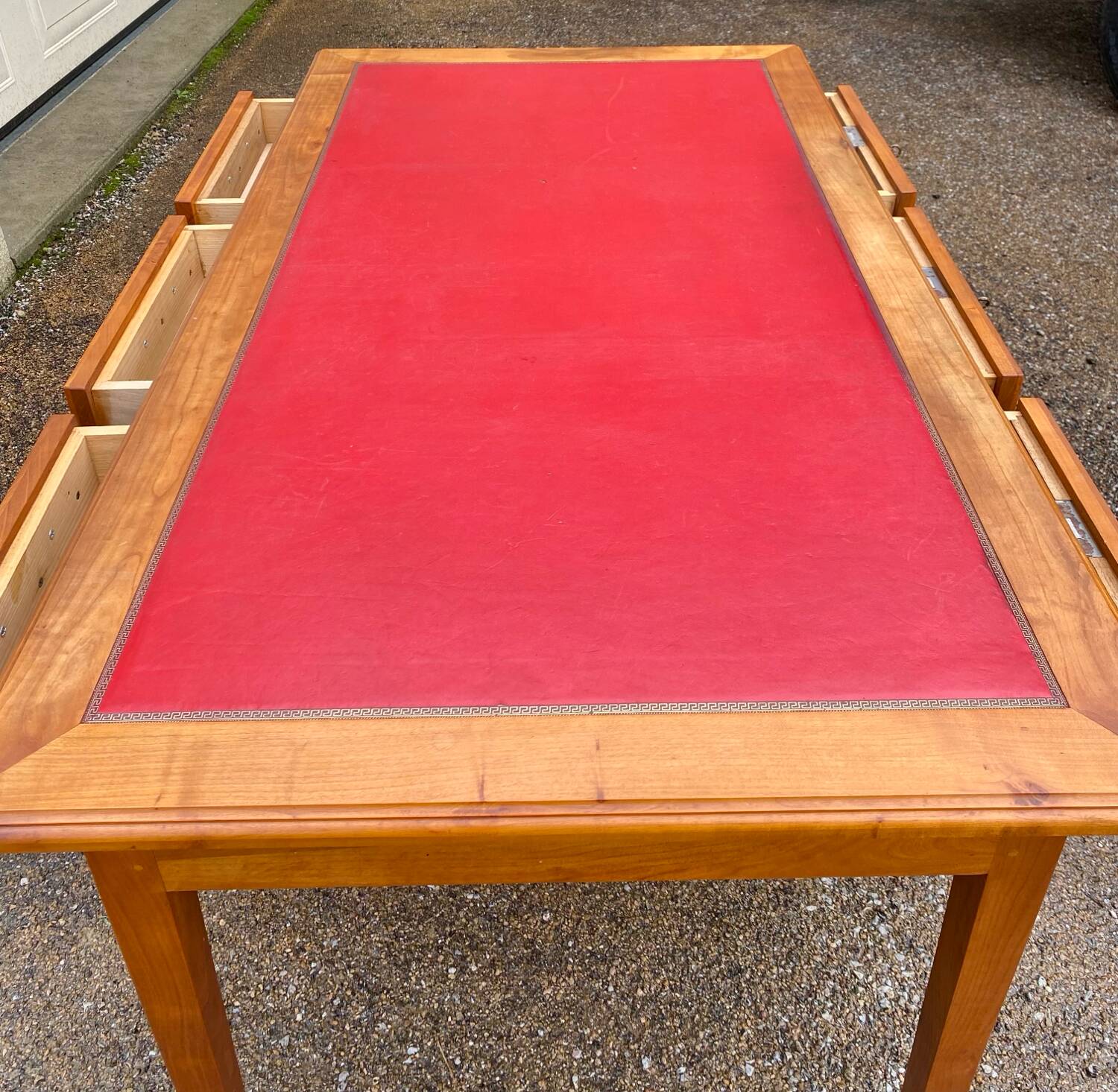 Bureau plat style Louis XVI réversible 6 tiroirs cuir rouge