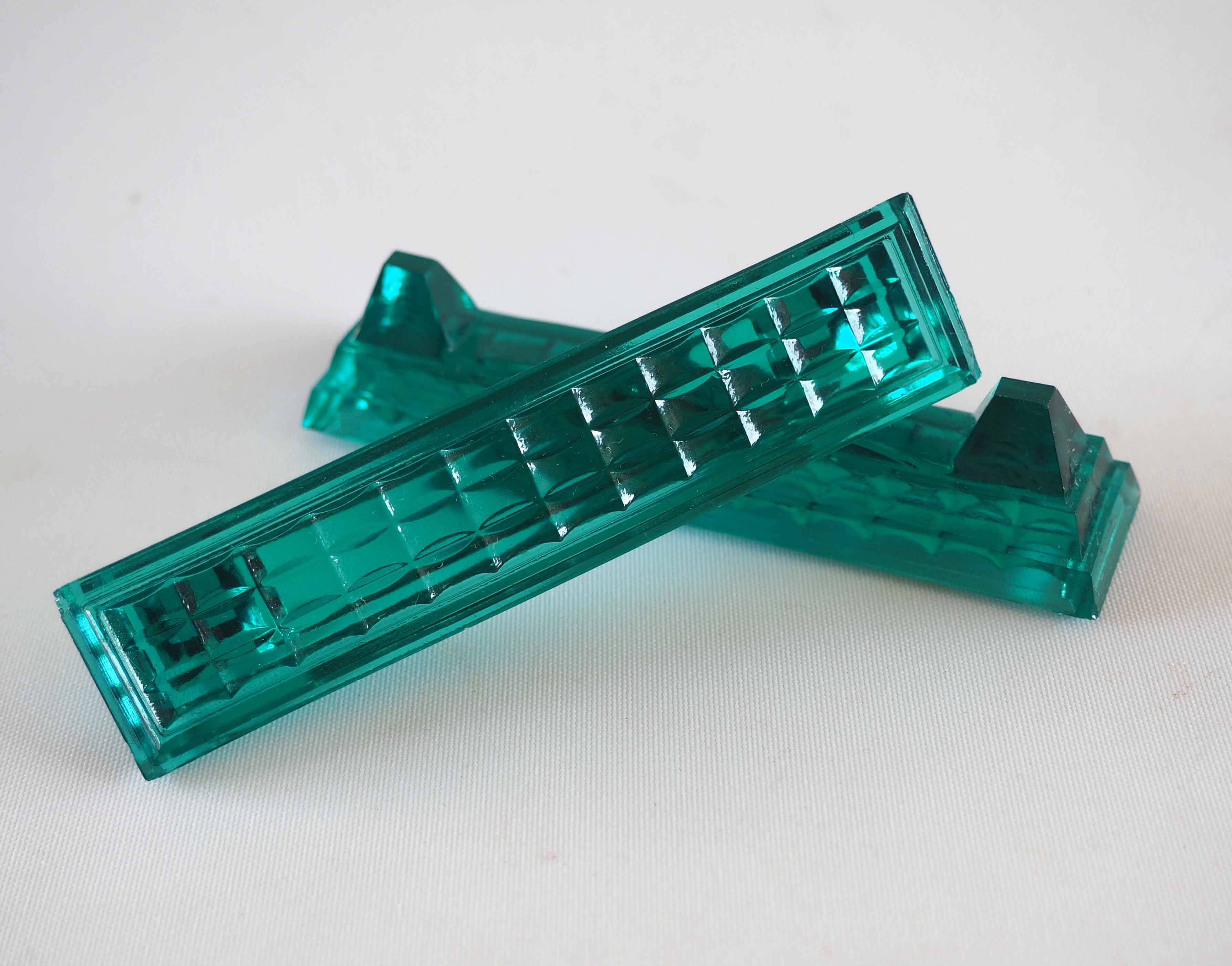 Set of 12 glass knife holders