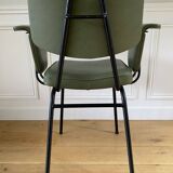 Chaise vintage à accoudoirs skaï vert