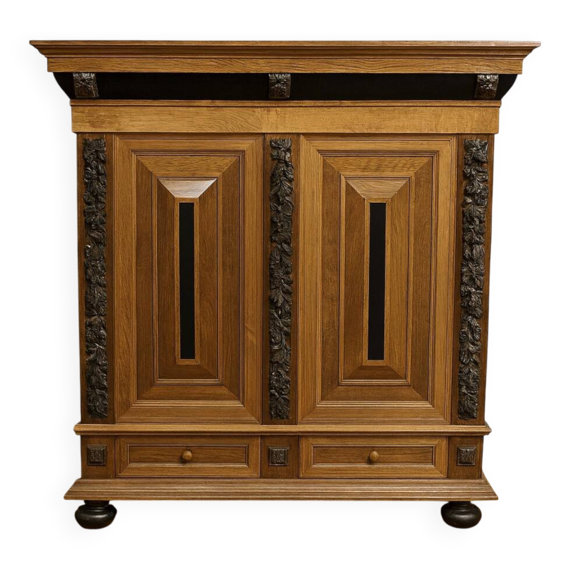 Armoire Hollandaise a coussins de style Renaissance en bois massif