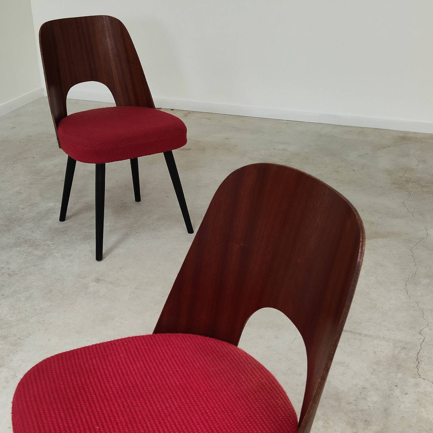 Pair of 515 -2 chairs by Oswald Haerdtl for Ton (Thonet) 1950