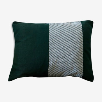 Green design graphic rectangle cushion