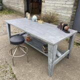Metal table
