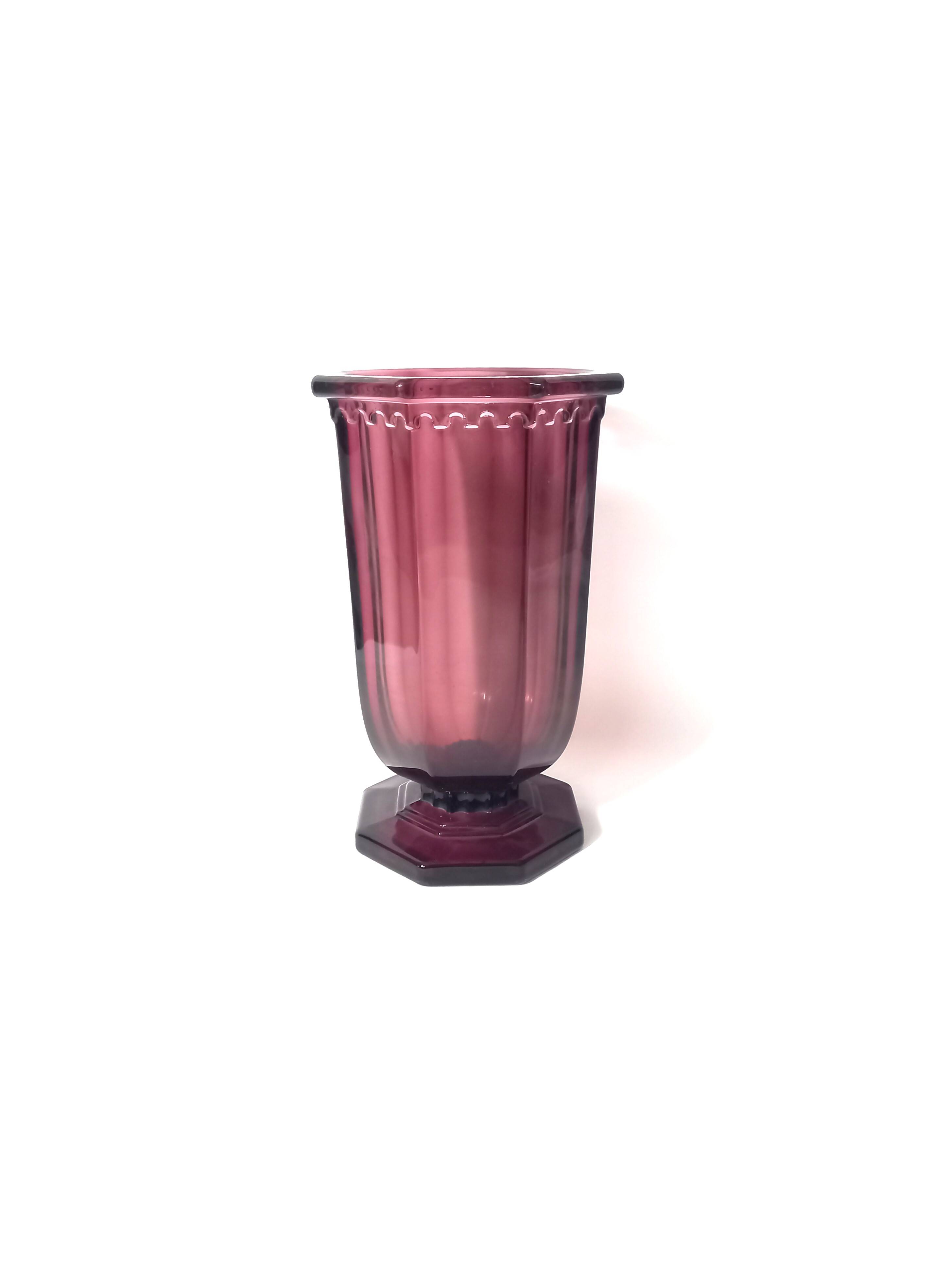 Large art deco vase in amethyst glass from luxval - val saint lambert