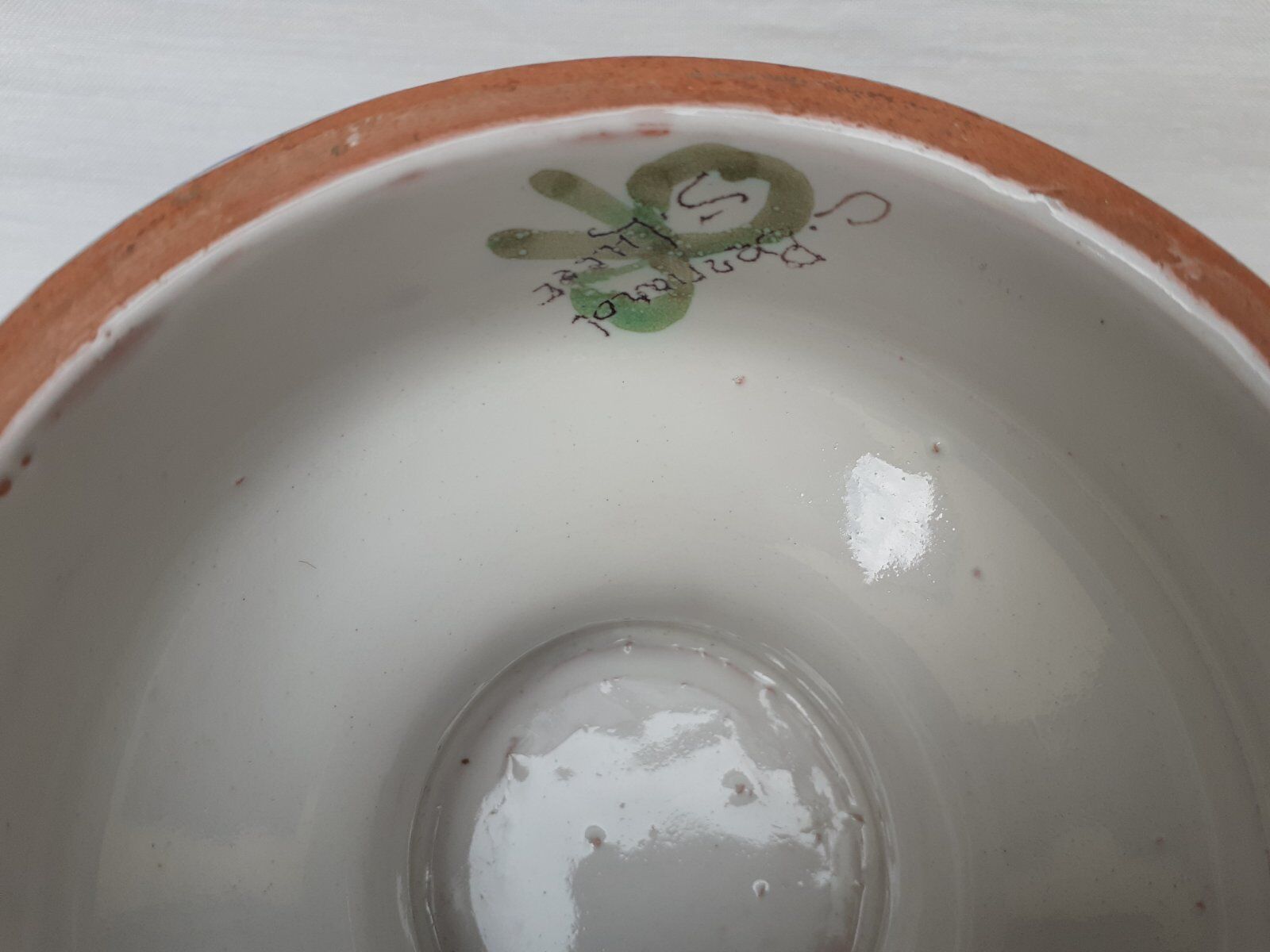 Covered pot in earthenware