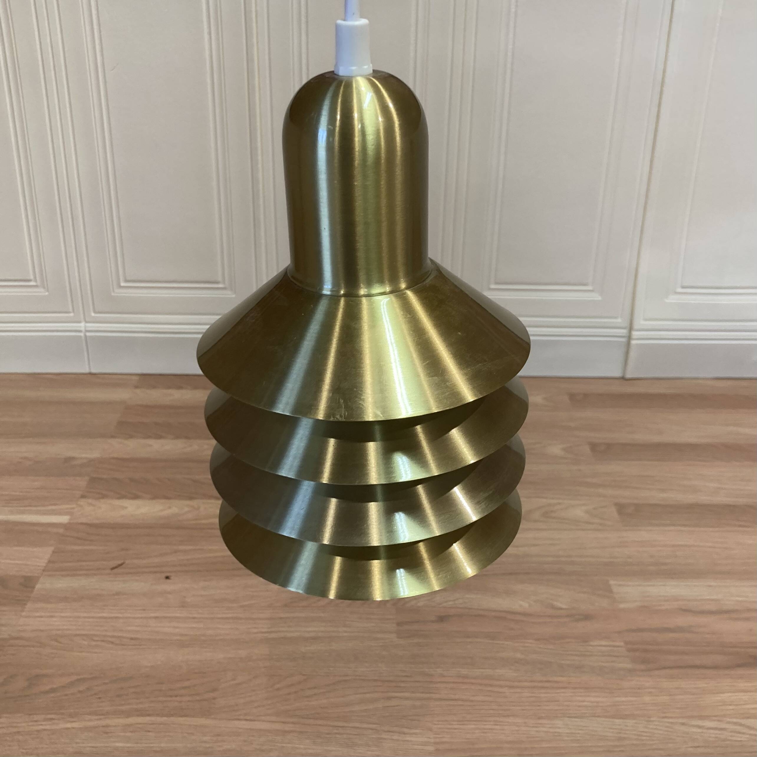 Scandinavian design metal suspension.