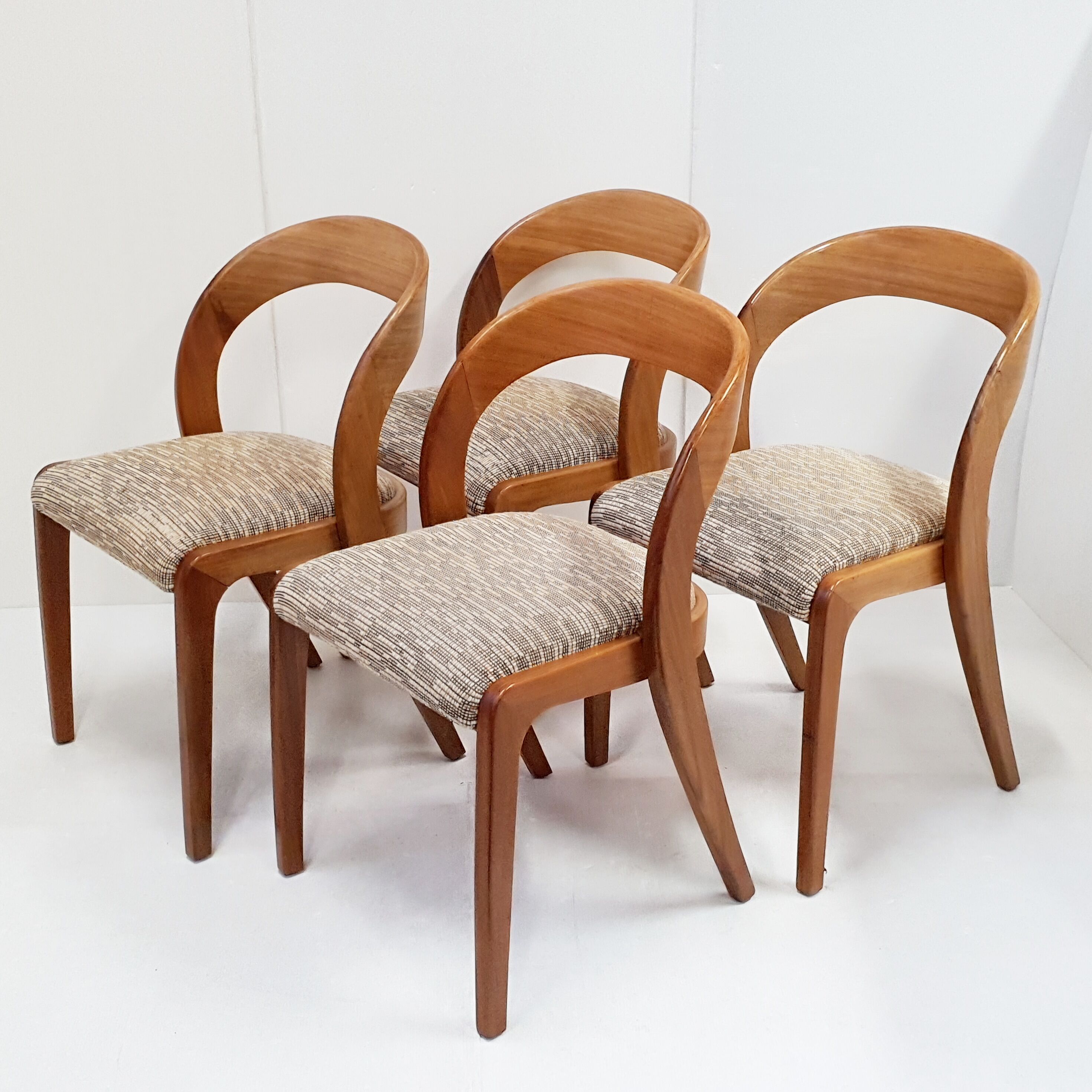 Suite of 4 gondola chairs for Baumann