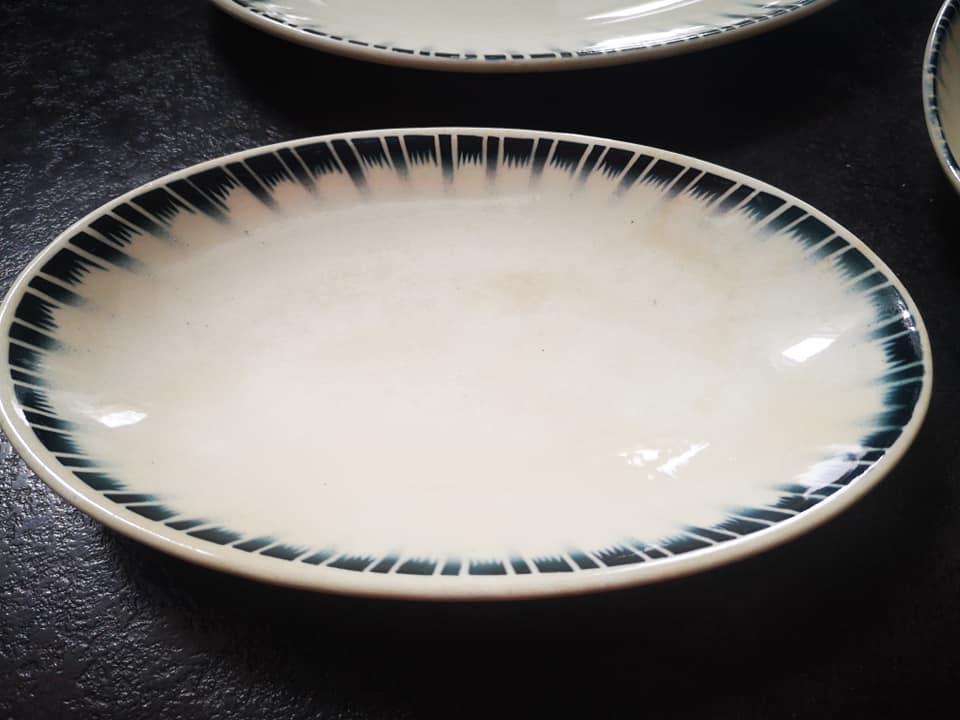 Lot oval serving dishes Badonviller model/series Carthage