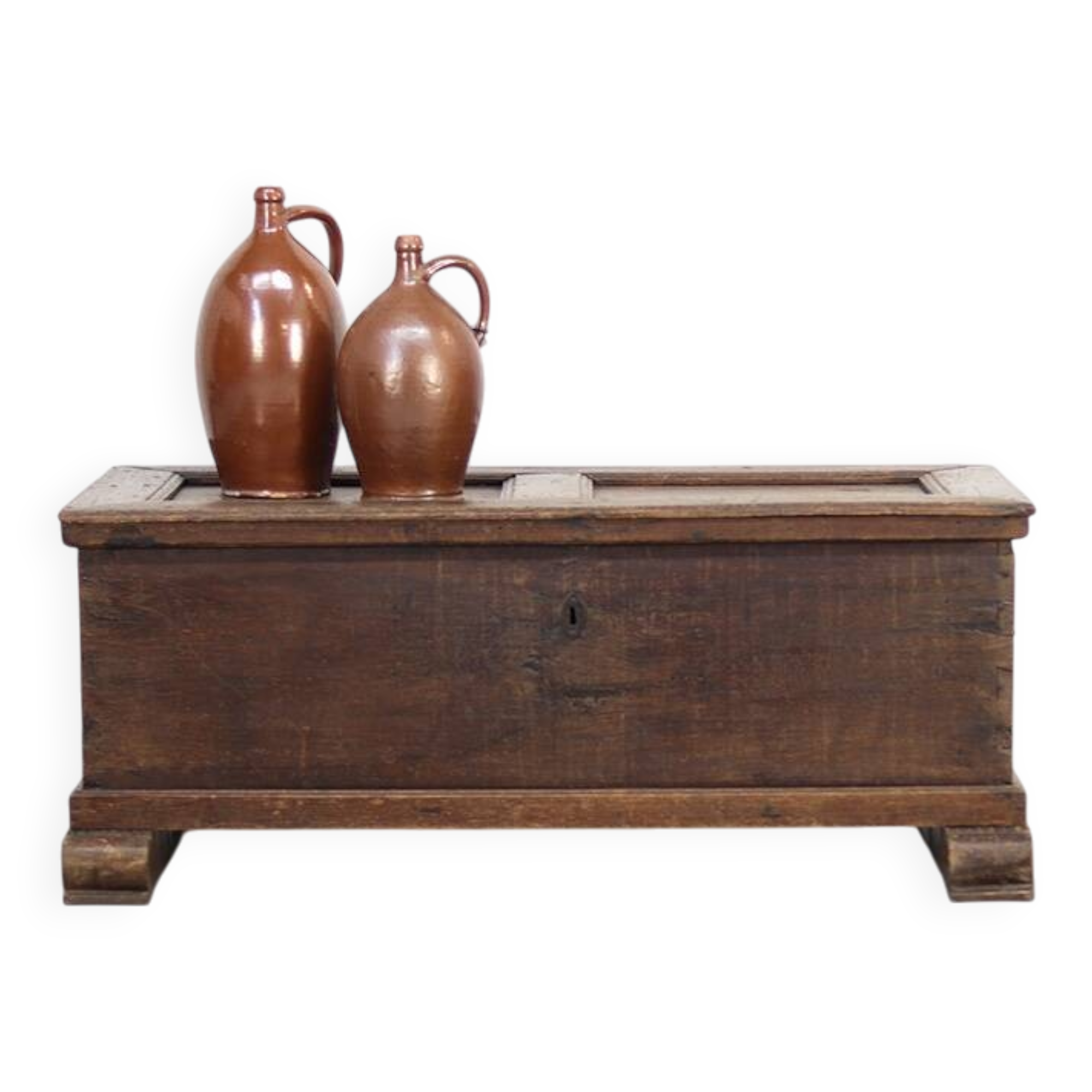 Rustic and weathered antique oak chest from the 18th century.