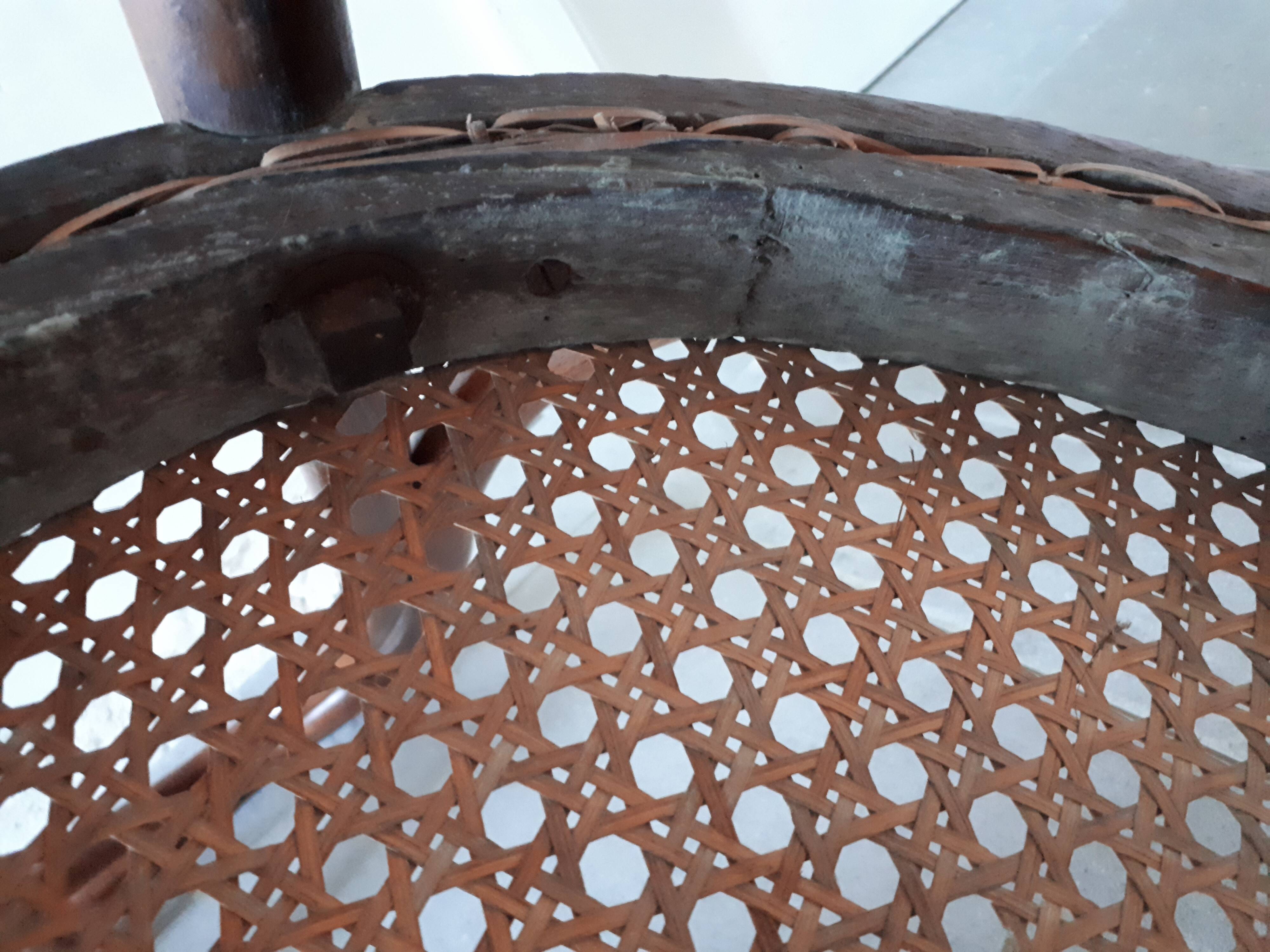 Thonet chair Number 19