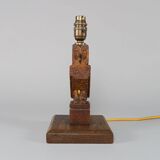 Lampe de table ou de chevet en chêne anglais rustique sculptée à la main des années 1930