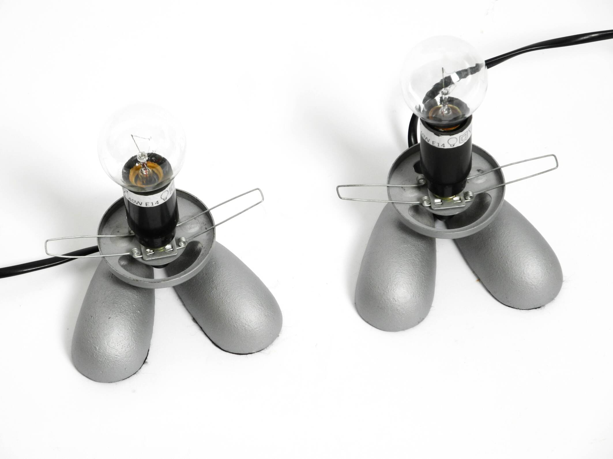 Pair of 1990s table lamps with a cast aluminum base by Sompex