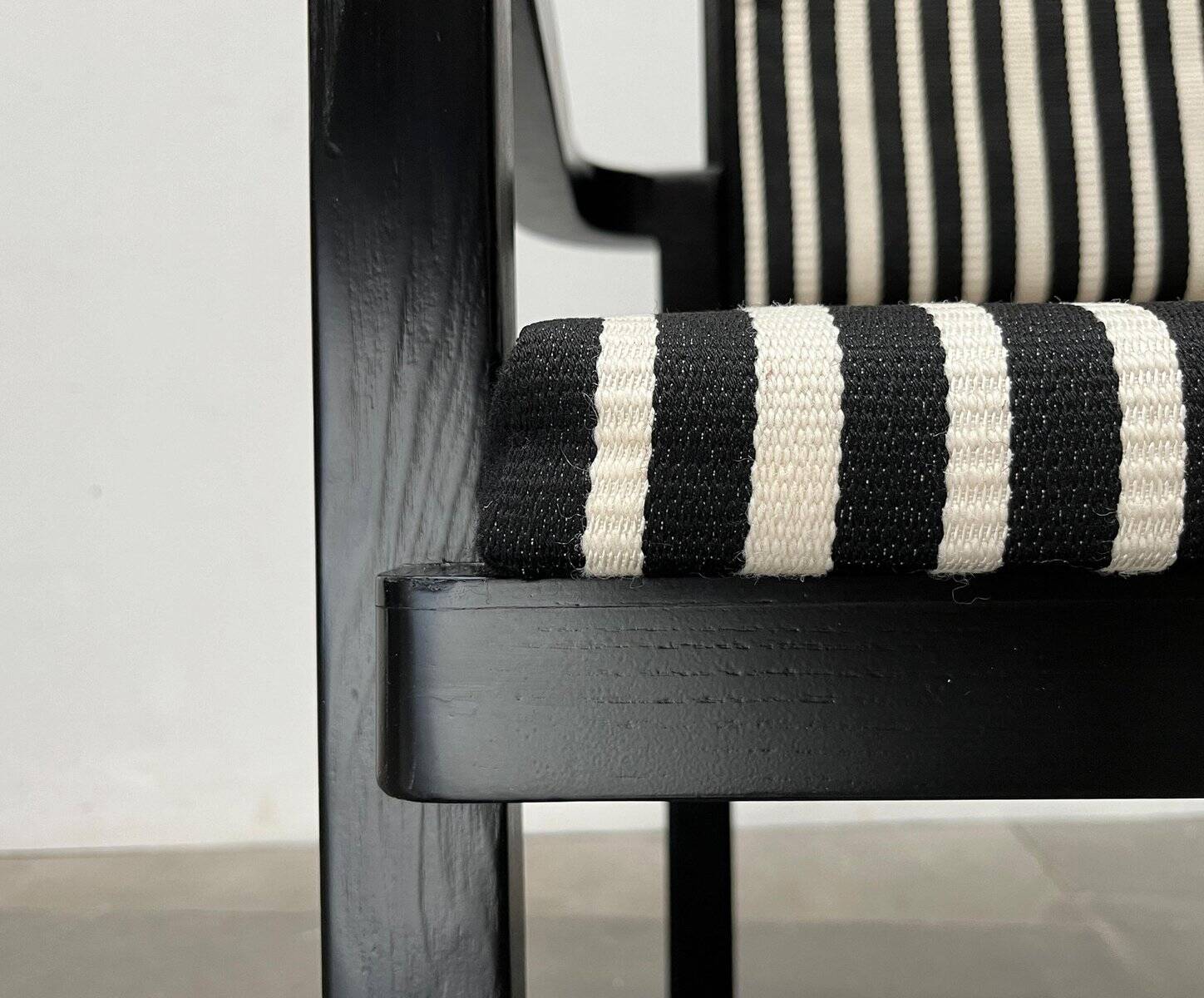 German armchair model D51 Fagus with Bauhaus pattern cushion by Walter Gropius for Tecta