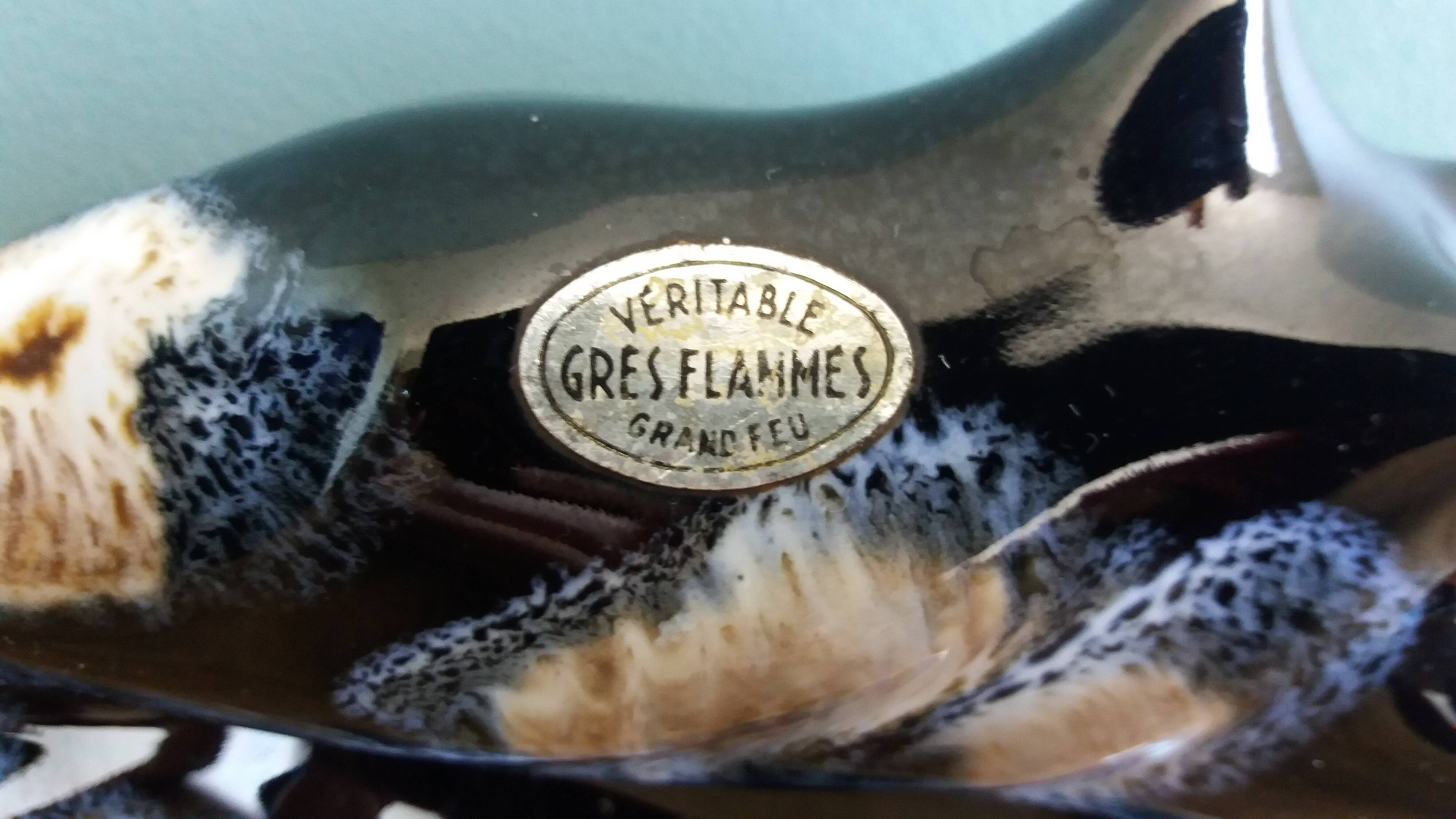 Flamed stoneware shell ashtray in Vallauris style