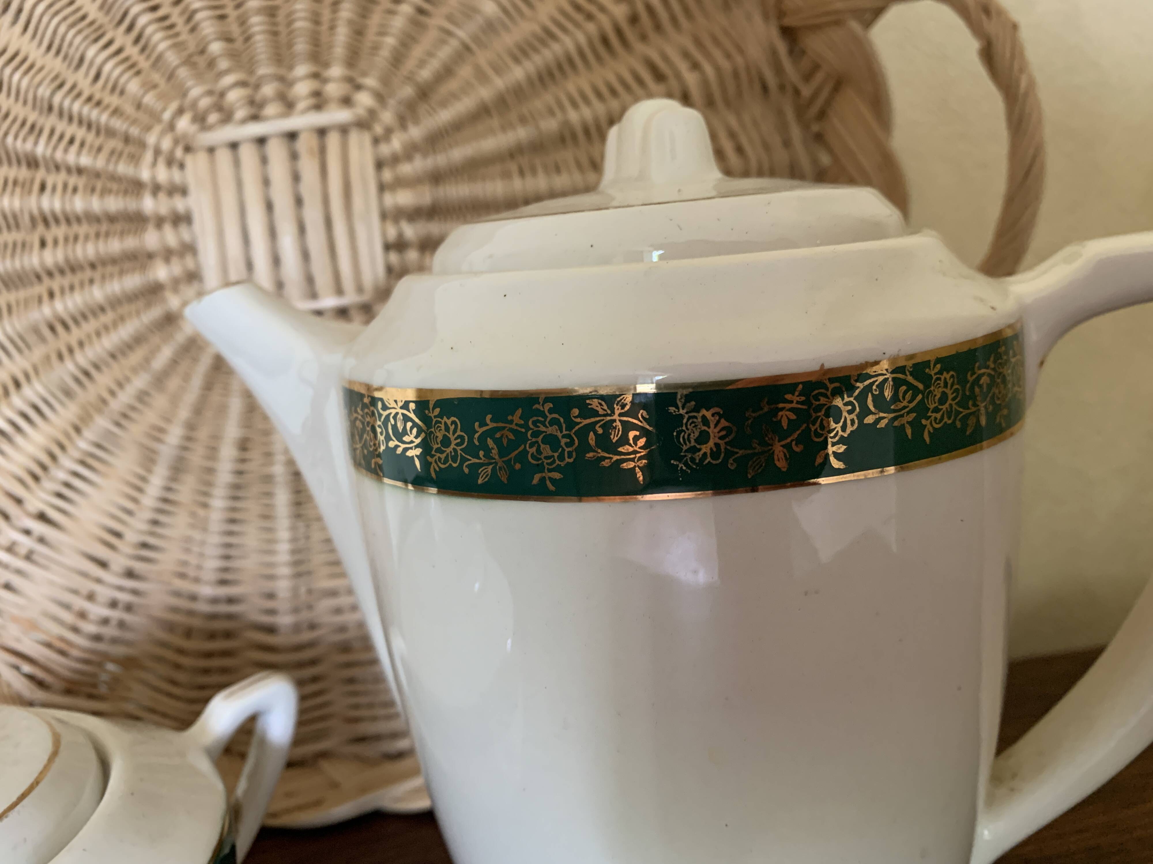 Cafetière et sucrier