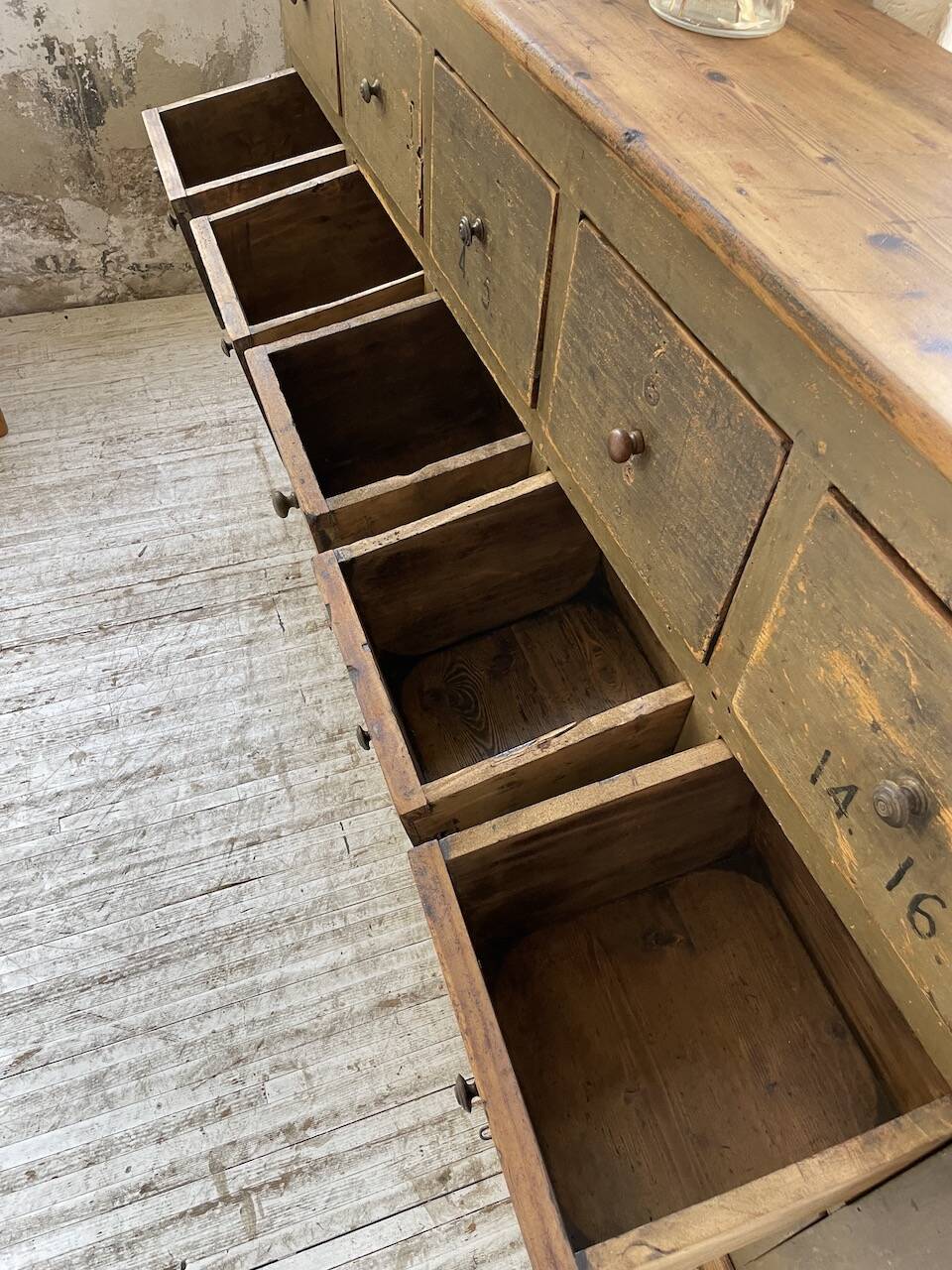 Green patina workshop furniture