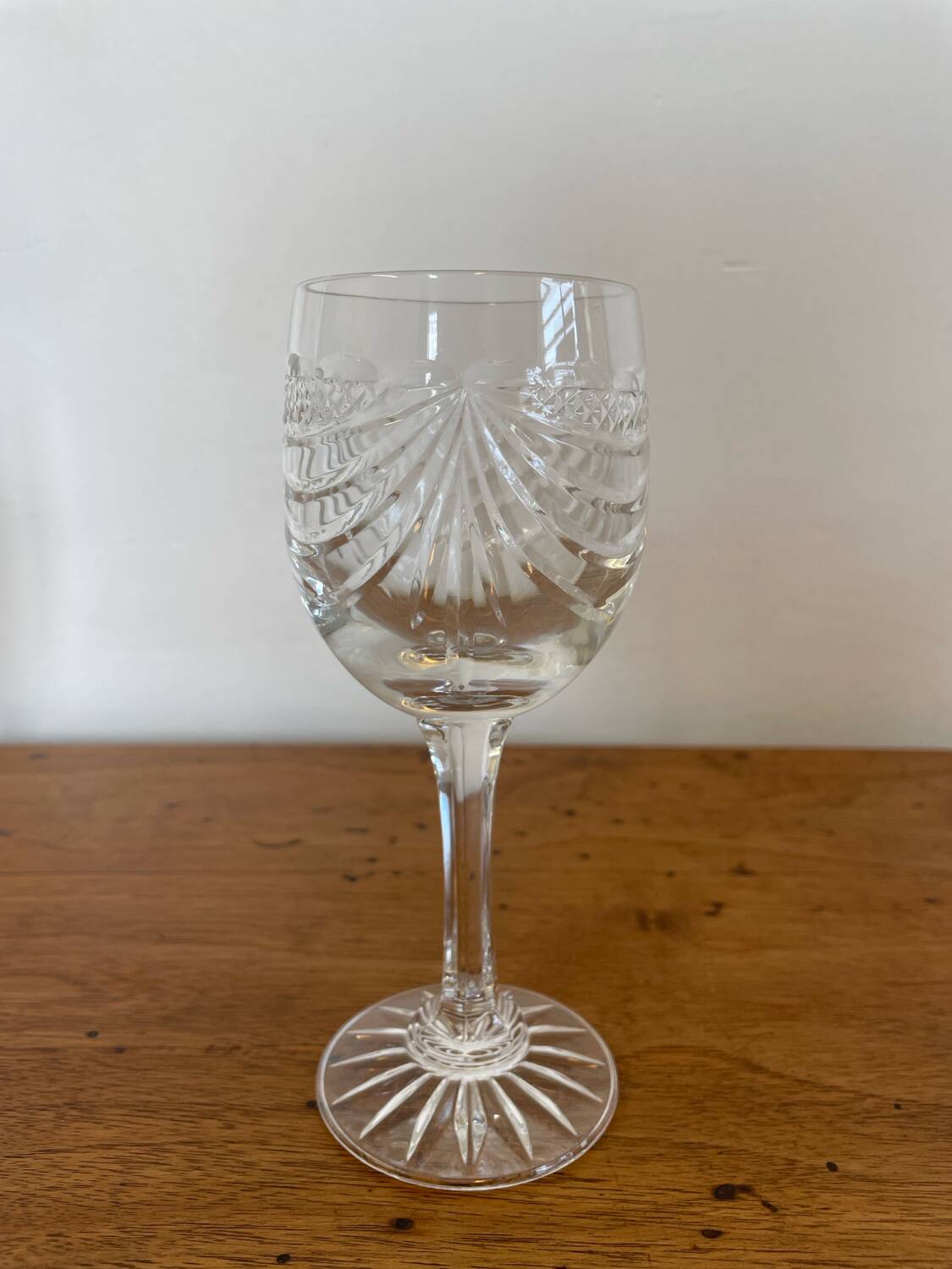 Hand-cut crystal glass and carafe set