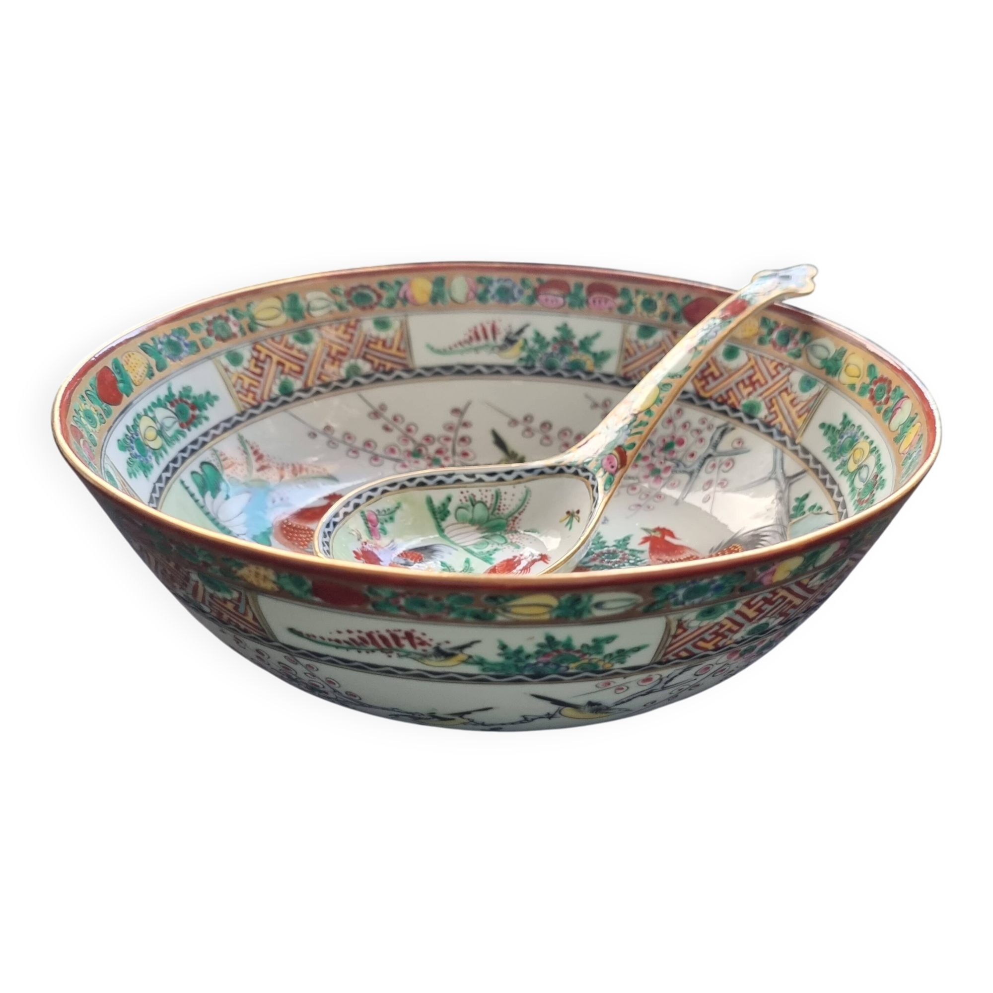 Large soup plate, bowl, salad bowl and ladle in Macao porcelain (19