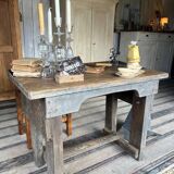 Ancien meuble établi