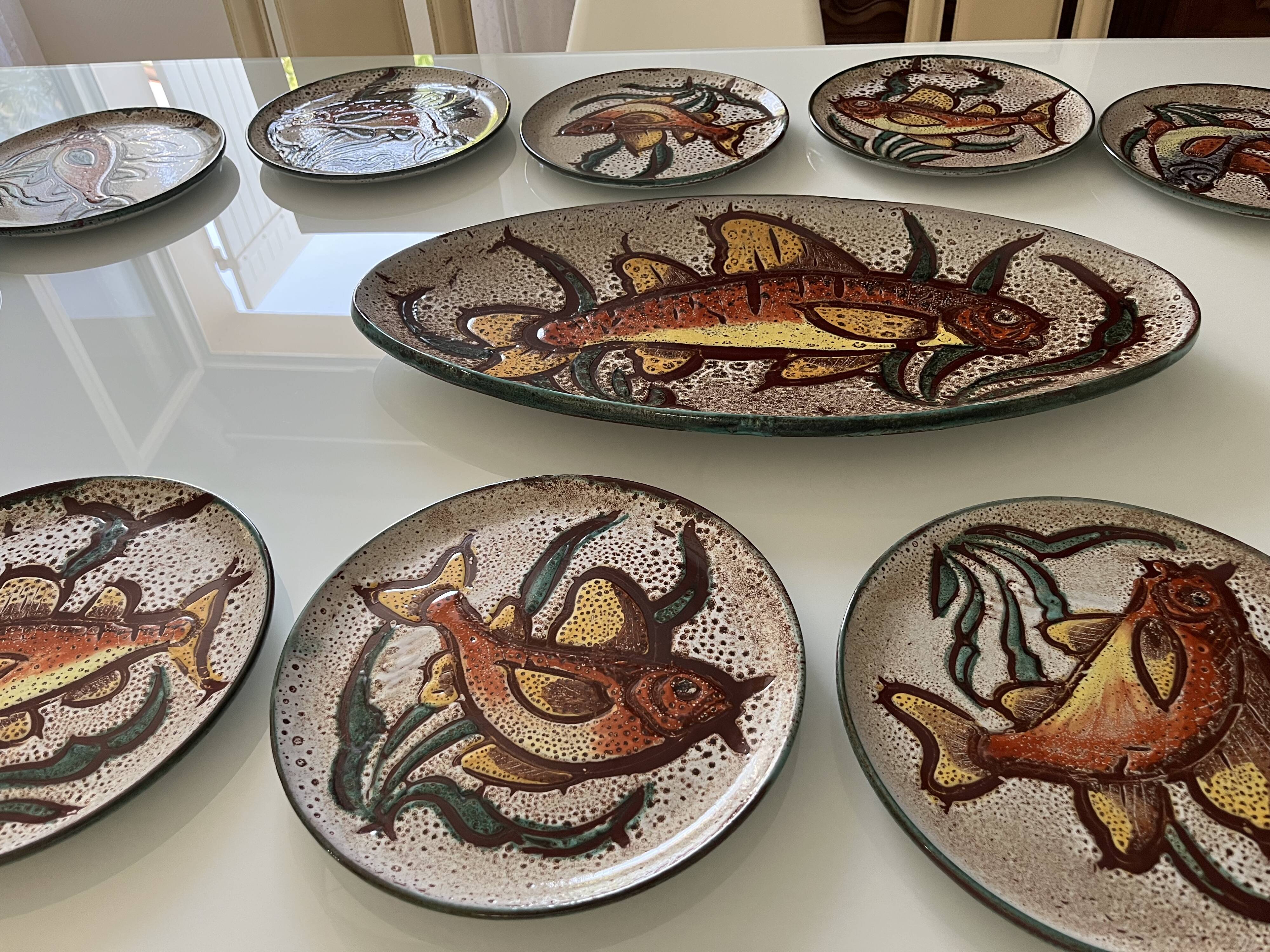 Fish service Vallauris dish + 12 plates