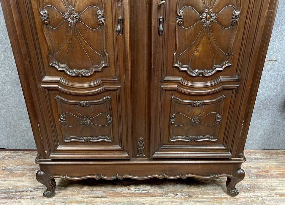 Baroque Louis XV style armoire in solid walnut circa 1880