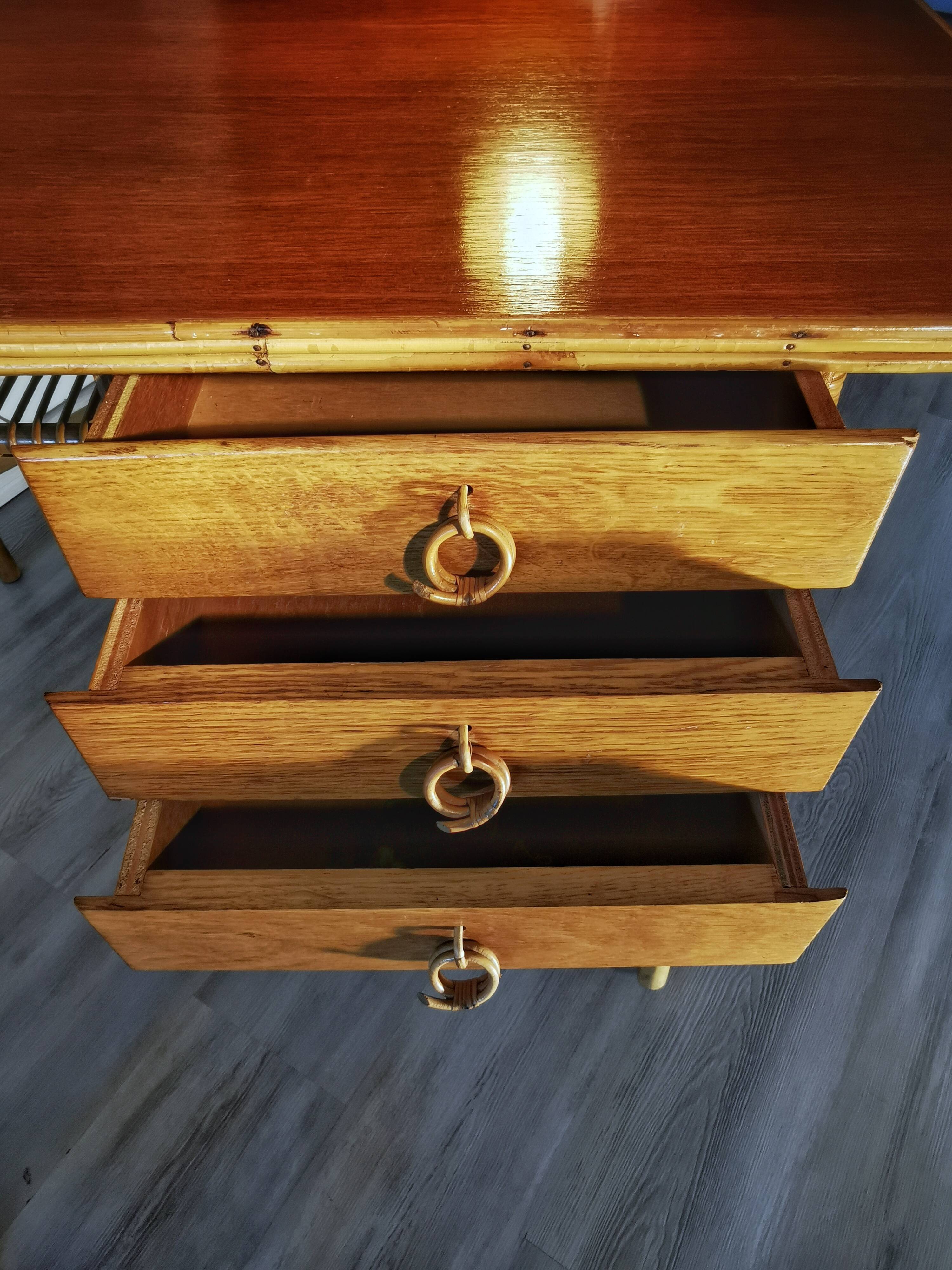 Louis Sognot desk and his stool, in rattan, 1960