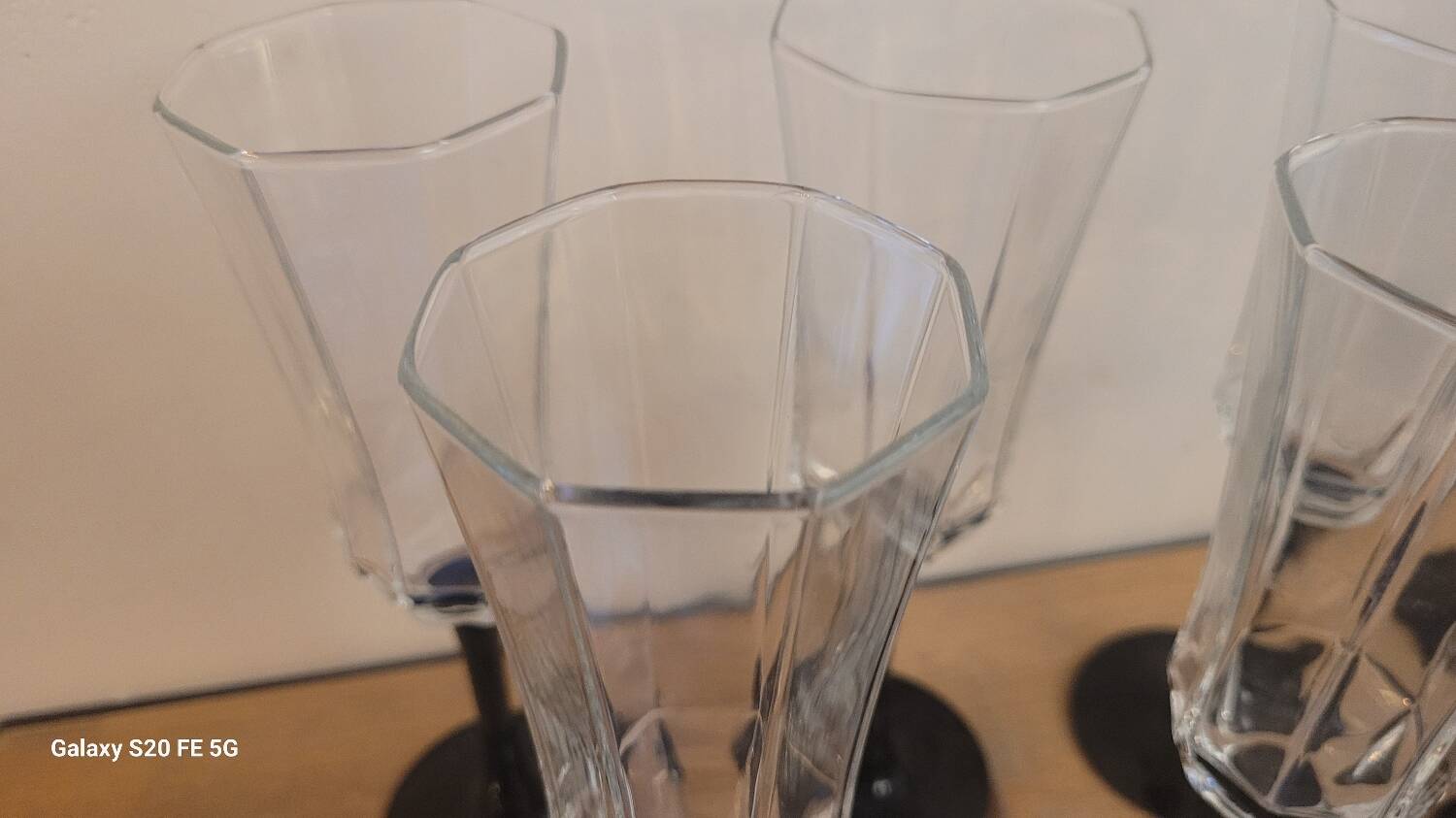 Octime 80's champagne glasses