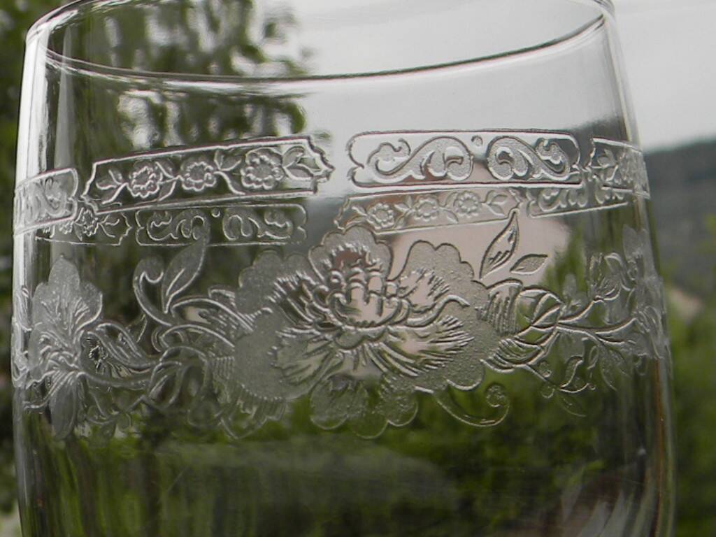 Set of 6 ARQUES crystal red wine glasses. Matignon model.