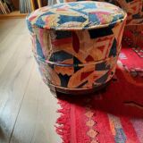 Hanging spring pouf