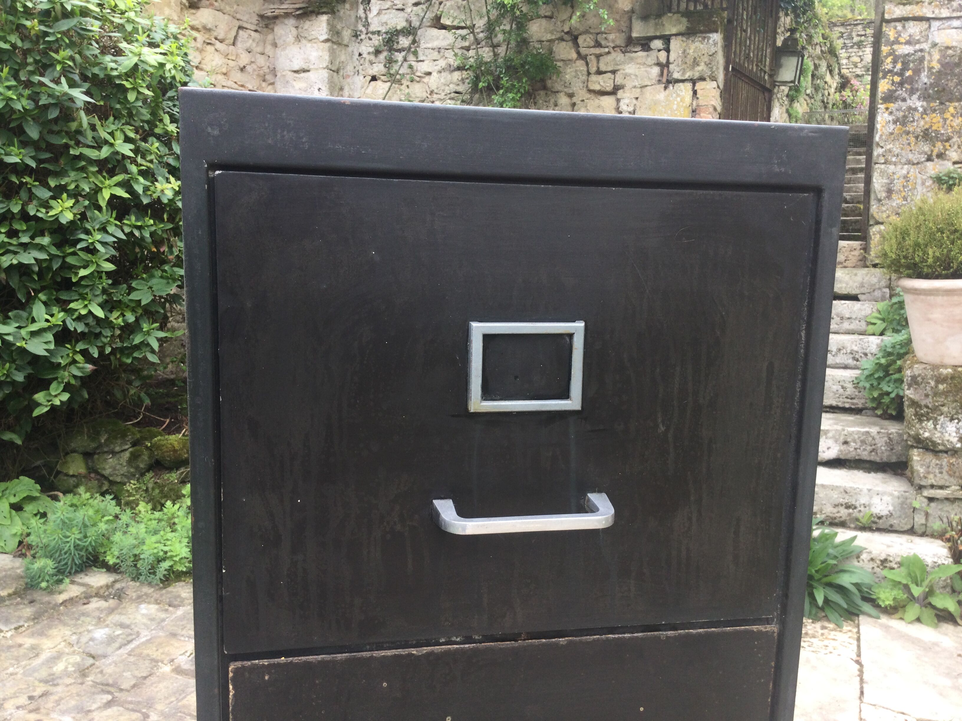 Industrial furniture 4 drawers