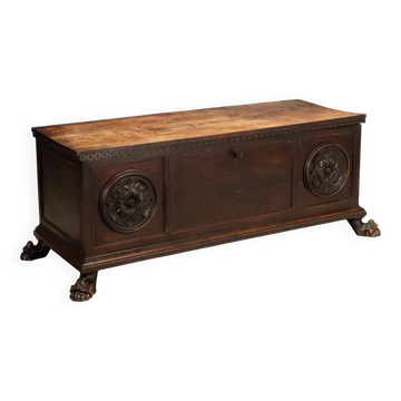 Antique walnut chest in neo-baroque style, Italy, 19th century.