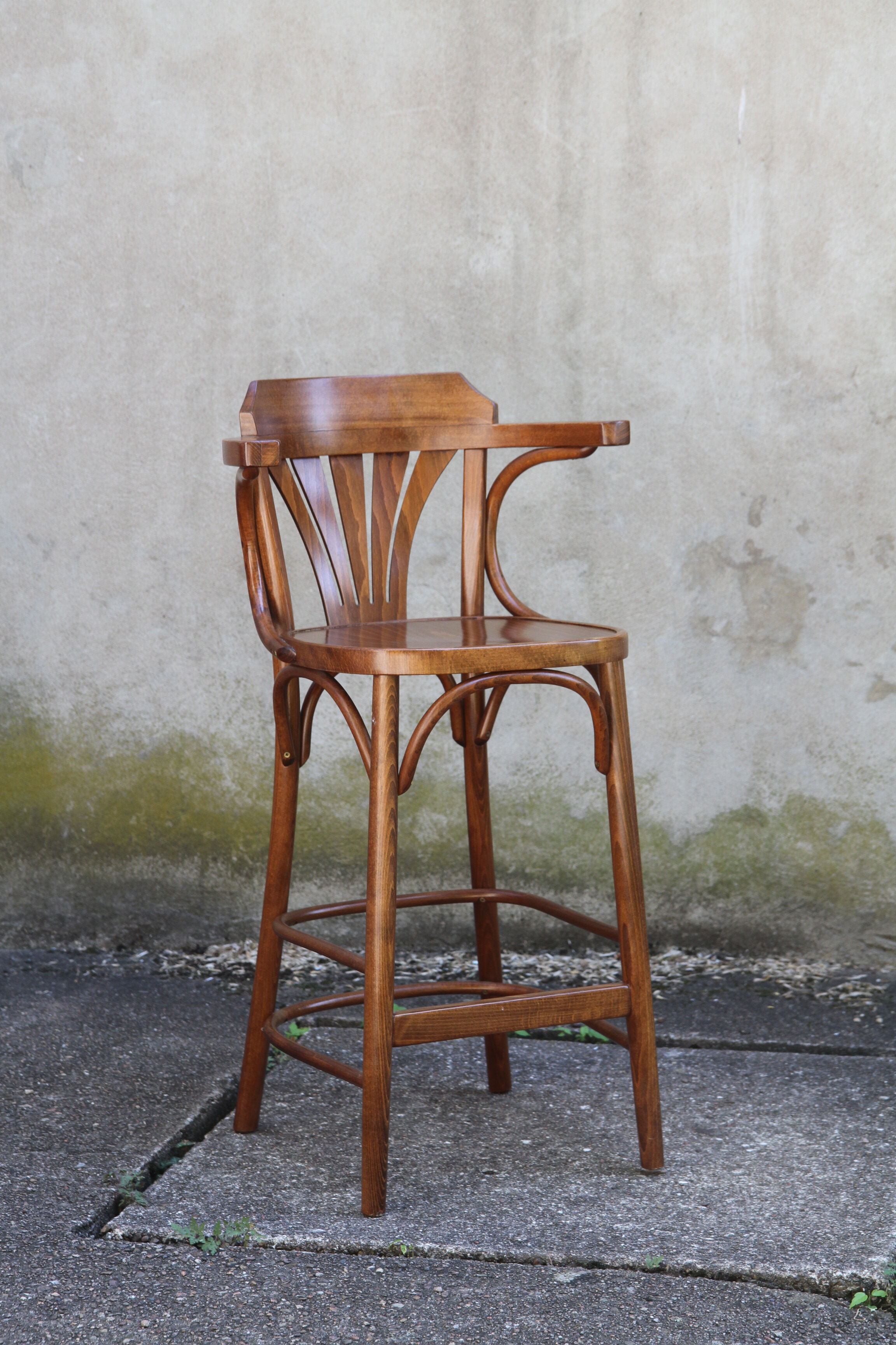 High curved wooden bar chair