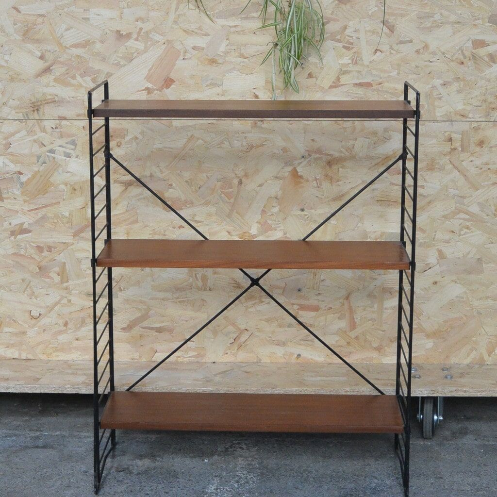 Tomado free standing shelf