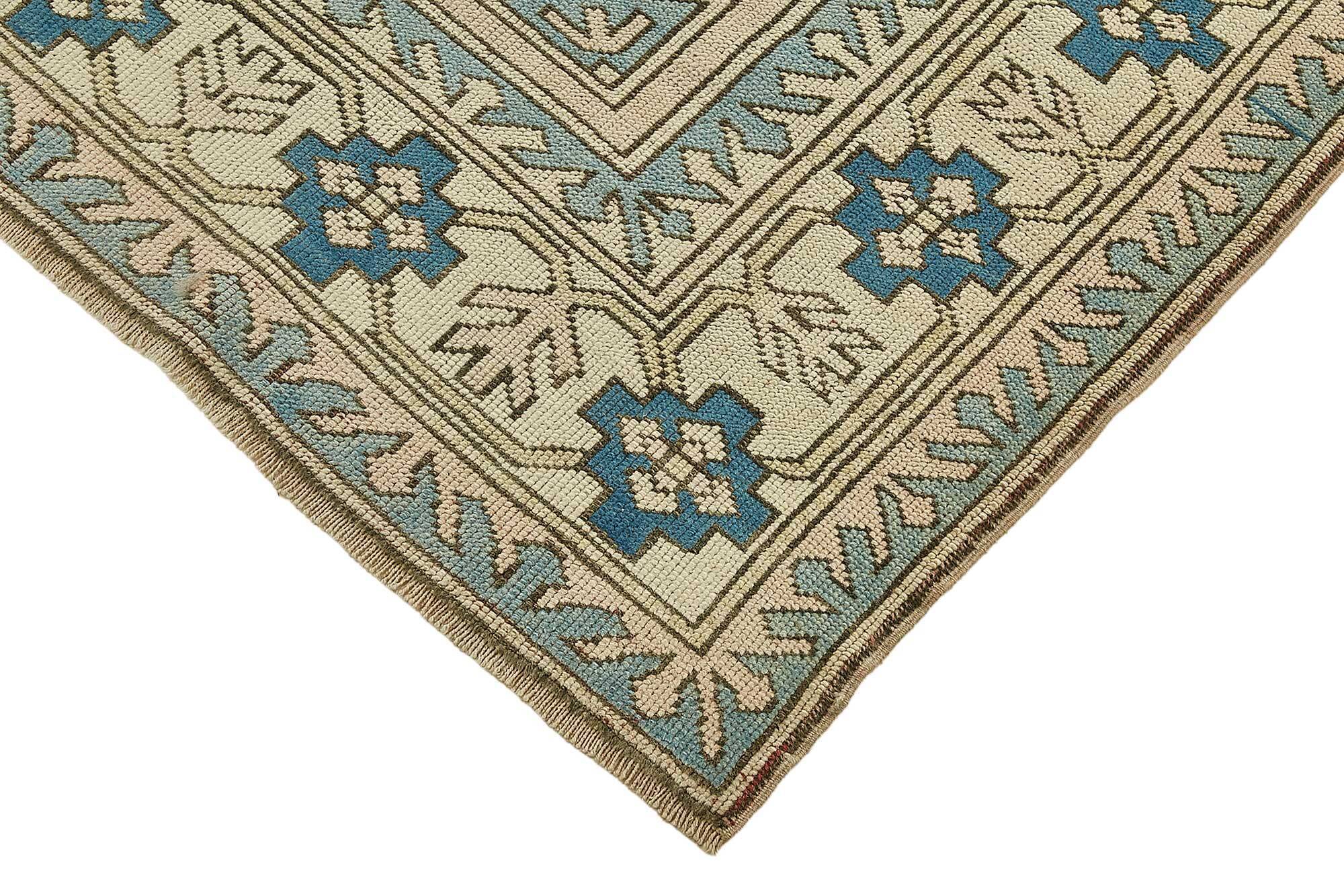 Turkish Vintage Anatolian Rug 174 cm x 220 cm
